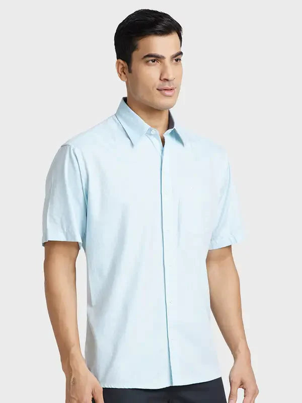 Men Blue Classic Fit Solid Cotton Half Sleeve Shirts