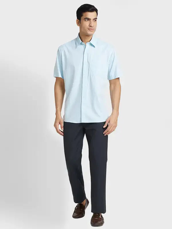 Men Blue Classic Fit Solid Cotton Half Sleeve Shirts