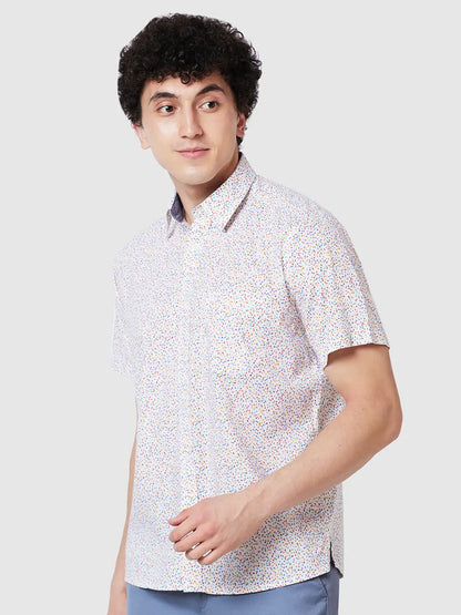 Men White Classic Fit Print Cotton Half Sleeve Shirts