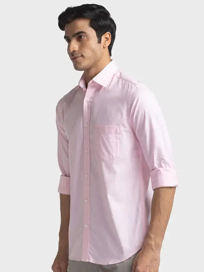 Colorplus Men Pink Warp Chambray Tailored Fit Cotton Casual Shirt