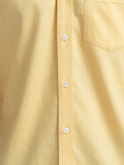 Men Yellow Tailored Fit Solid Piece Dyed Cotton Full Sleeve Shirts