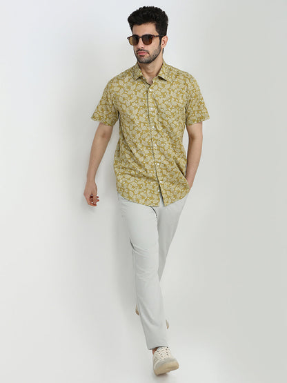 Colorplus Men Green Printed Regular Fit Cotton Half Sleeve Casual Shirt
