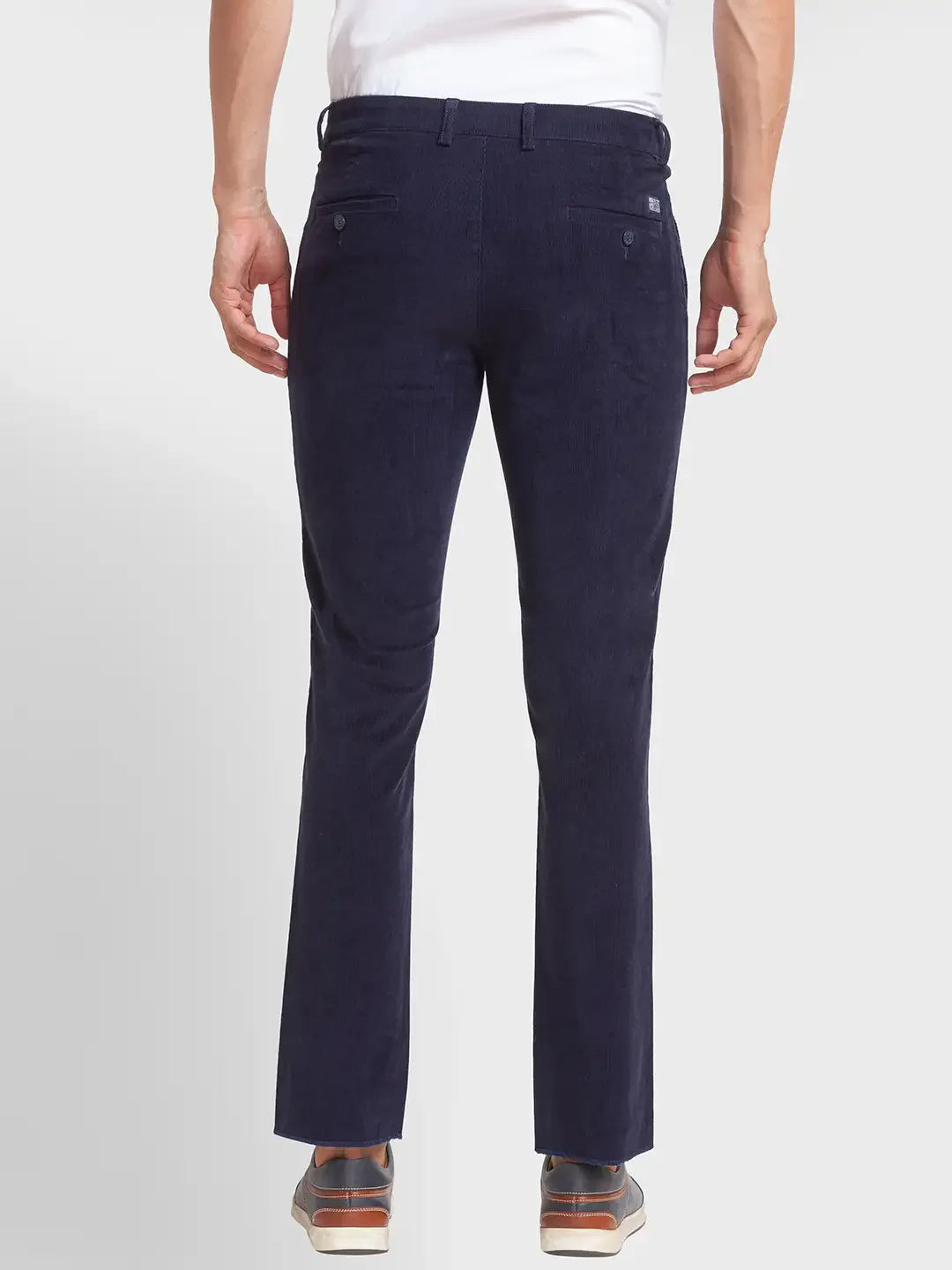 Men Blue Contemporary Fit Solid Piece Dyed Cotton Blend Trouser