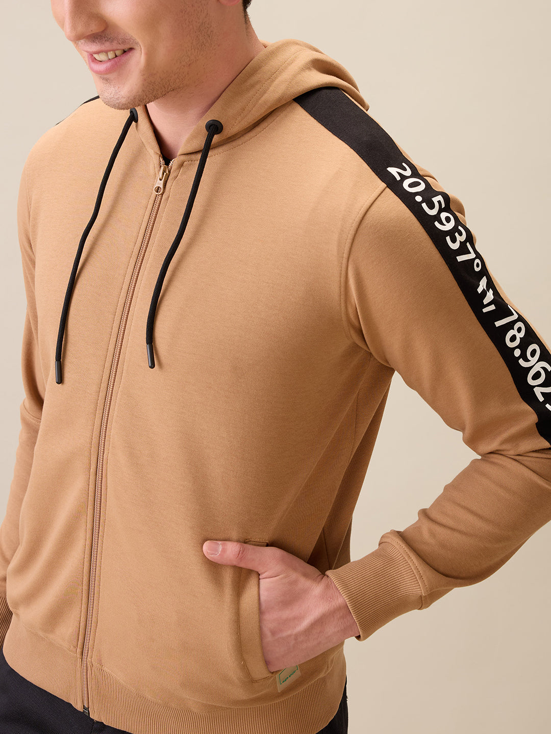 Colorplus Men Brown Solid Regular Fit Polyester Blend Full Sleeve Sweatshirt