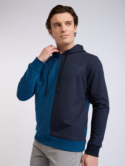Park Avenue Men Blue Cut & Sew Slim Fit Cotton Blend Sweatshirt