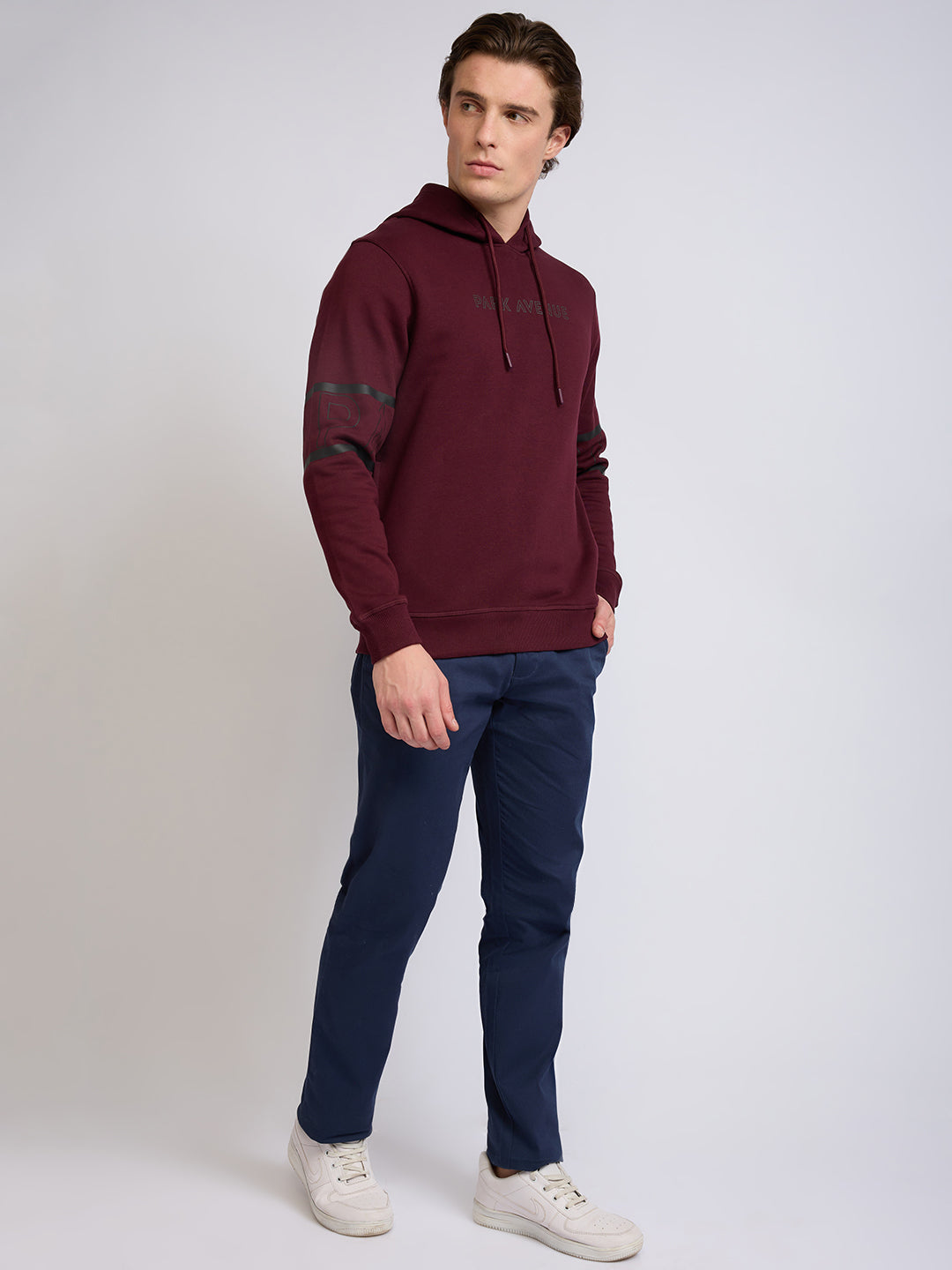 Park Avenue Men Red Solid Slim Fit Cotton Blend Sweatshirt