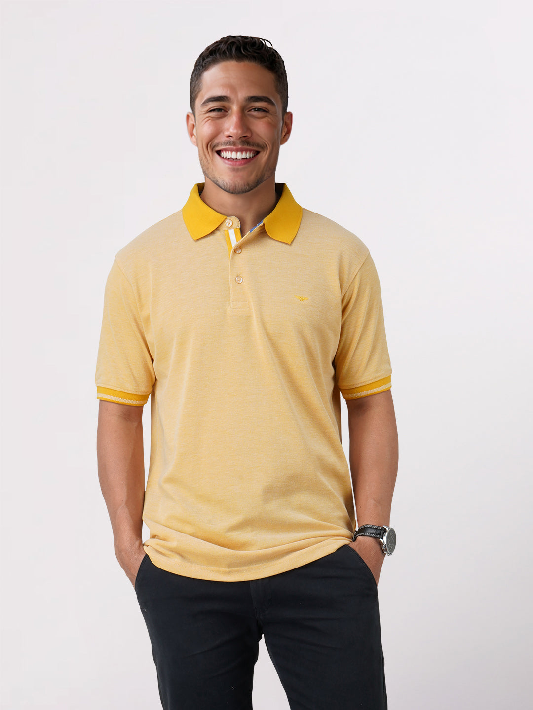 Park Avenue Yellow Solid Slim Fit Half Sleeve Cotton Blend T-Shirt