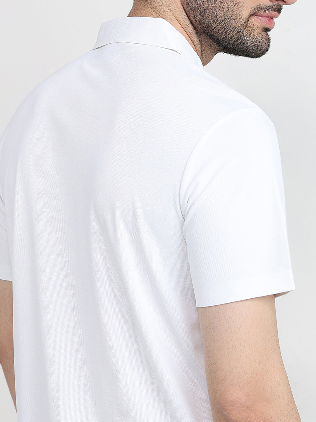 Park Avenue Men White Solid Slim Fit Polyester Half Sleeve T-Shirt