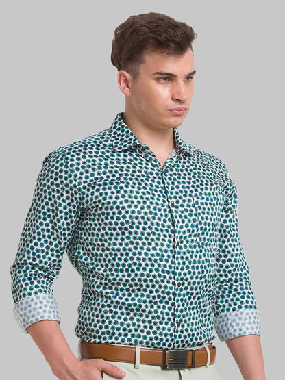 Men Green Slim Fit Print Cotton Cut Away Collar Shirts