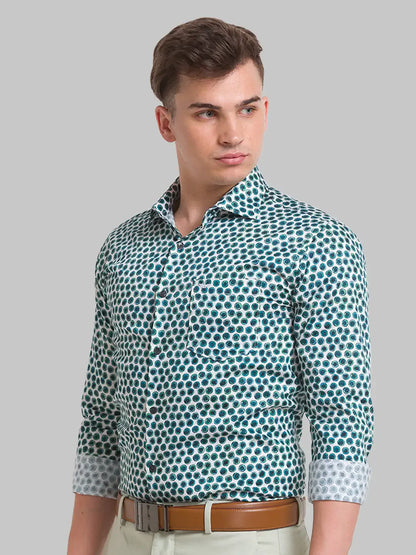 Men Green Slim Fit Print Cotton Cut Away Collar Shirts