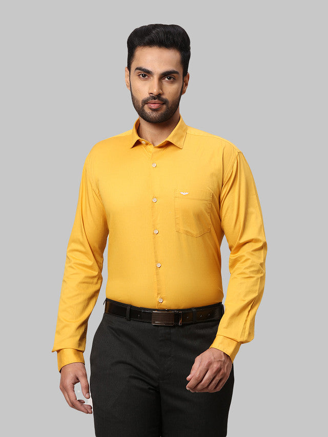 Park Avenue Men Yellow Solid Slim Fit Full Sleeve Cut Away Collar Shirt