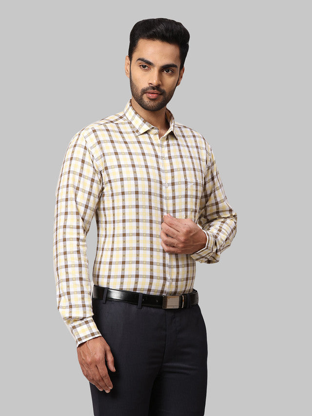 Park Avenue Men Brown Checkered Slim Fit Full Sleeve Cut Away Collar Shirt