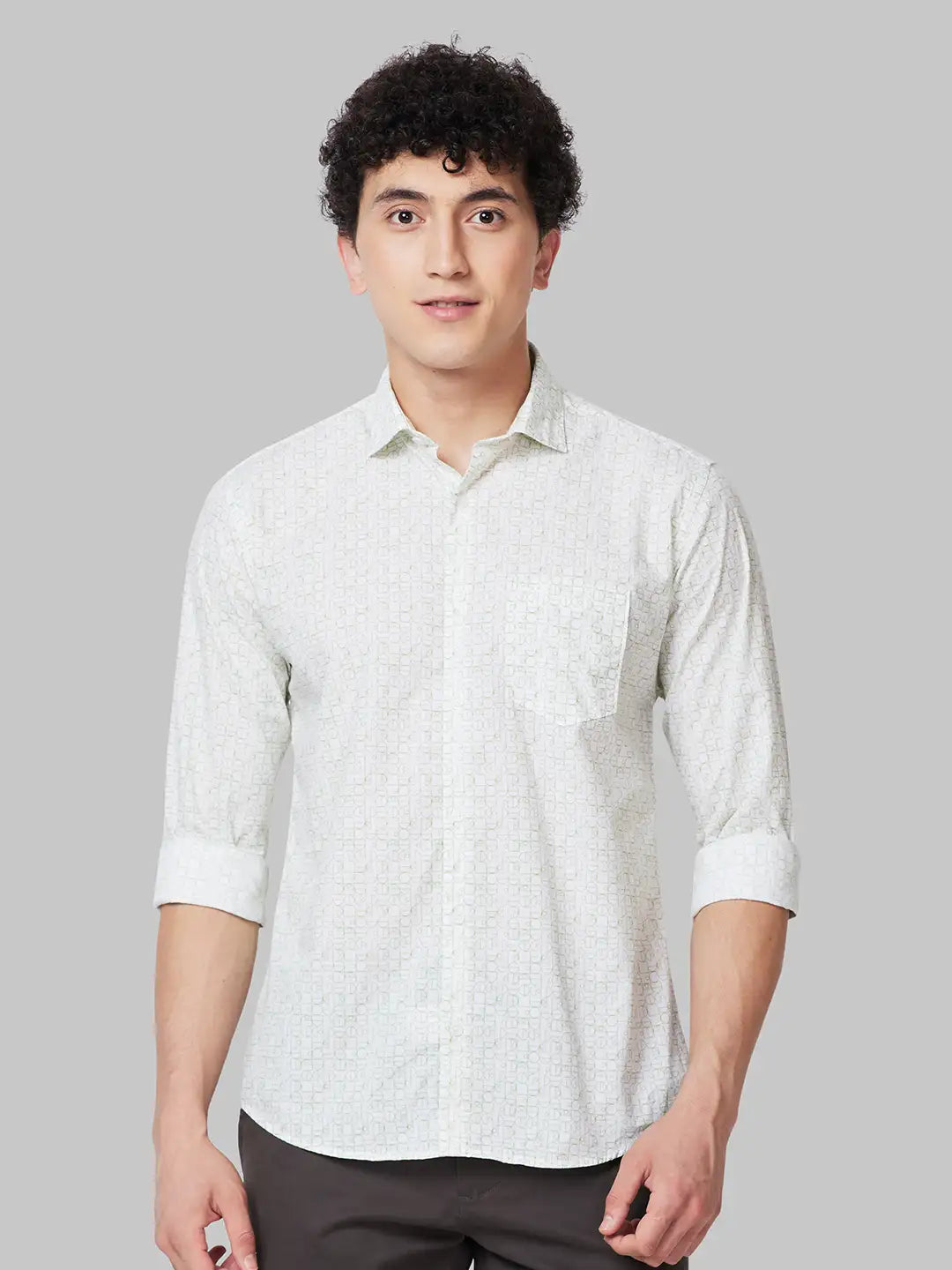 Men Green Slim Fit Print Cotton Cut Away Collar Shirts