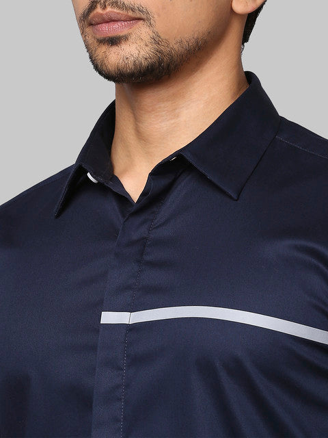 Park Avenue Men Blue Solid Slim Fit Cotton Shirt