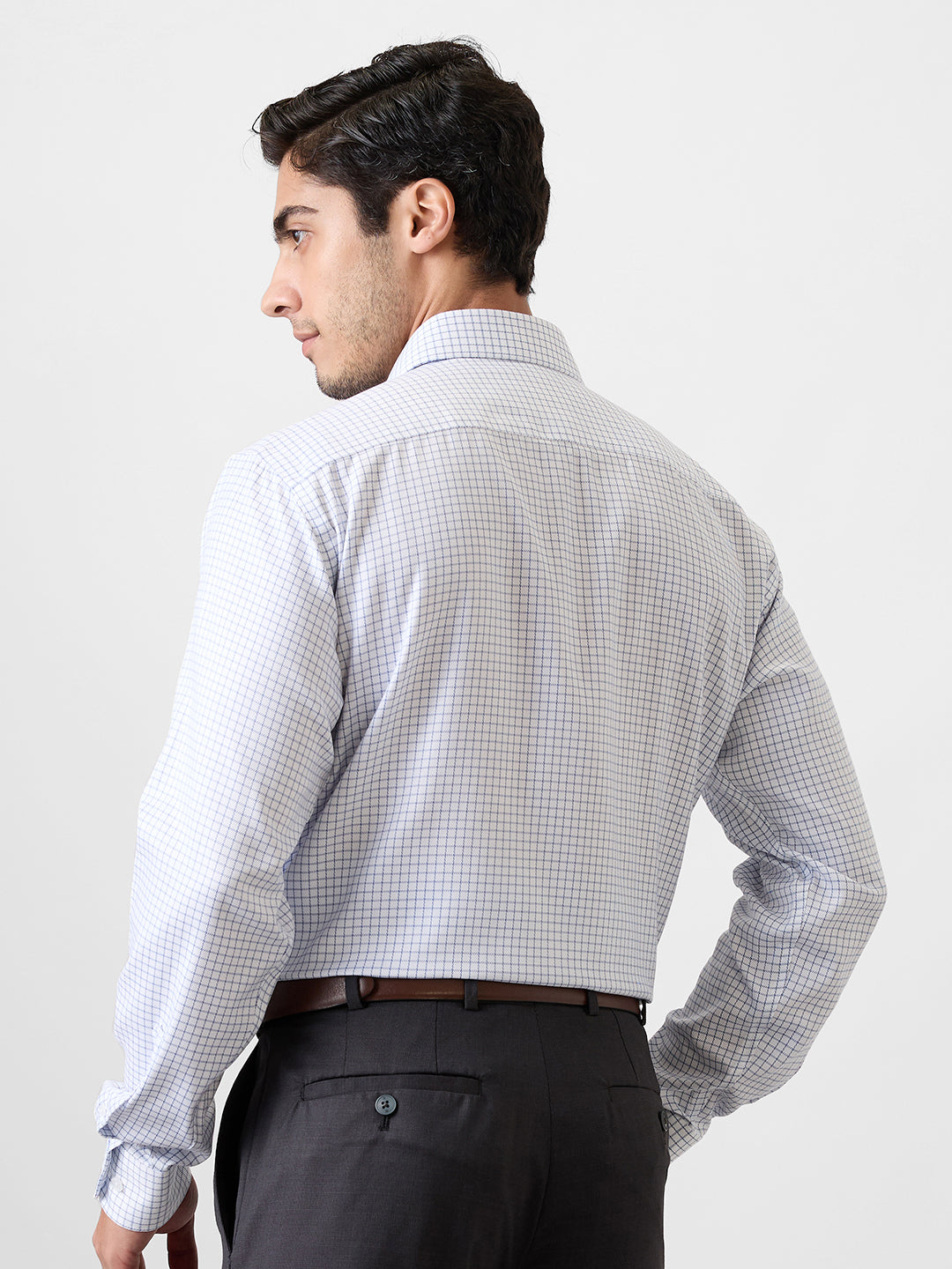 Park Avenue Men Blue Checks Regular Fit Cotton Blend Shirt