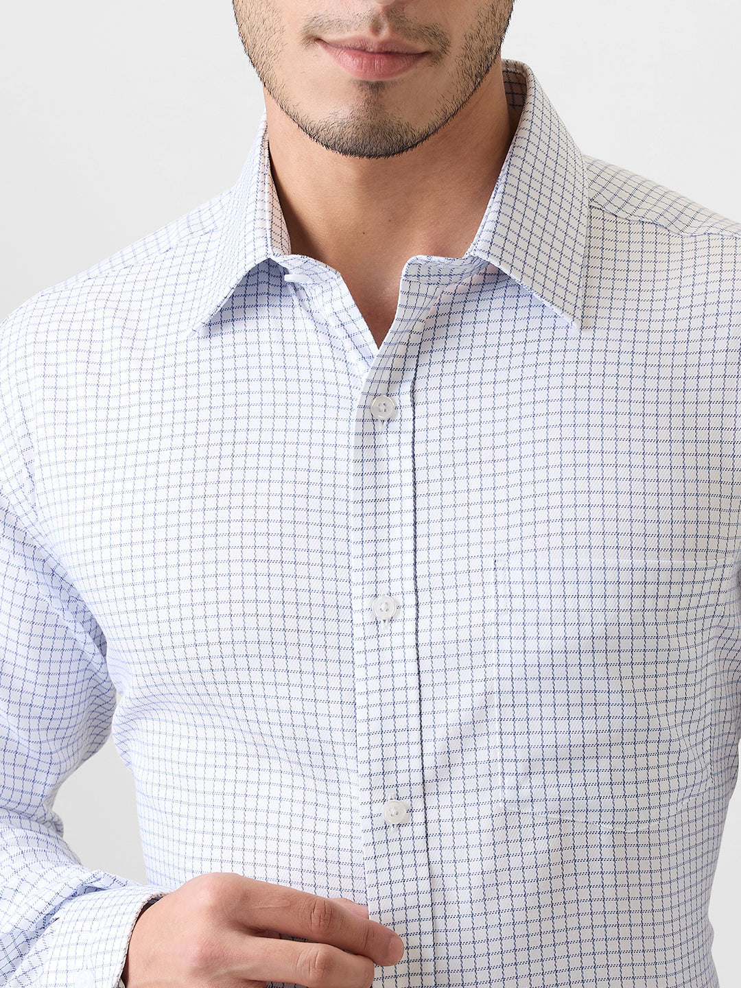 Park Avenue Men Blue Checks Regular Fit Cotton Blend Shirt