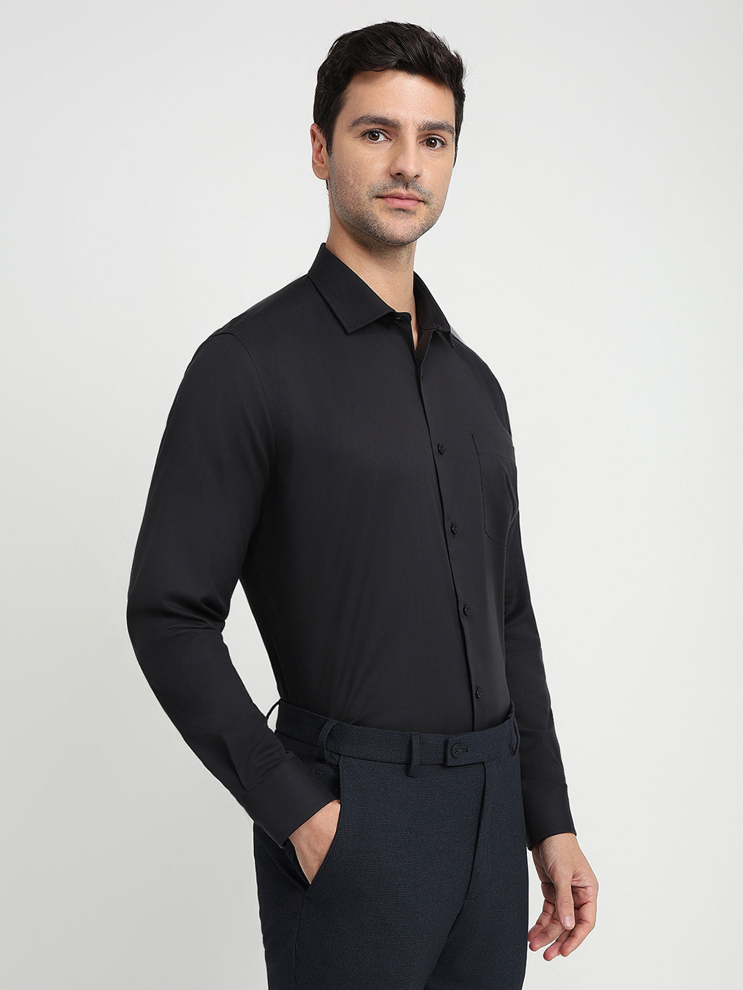 Park Avenue Men Black Structure Regular Fit Cotton Blend Full Sleeve Ainsley Collar Formal Shirt