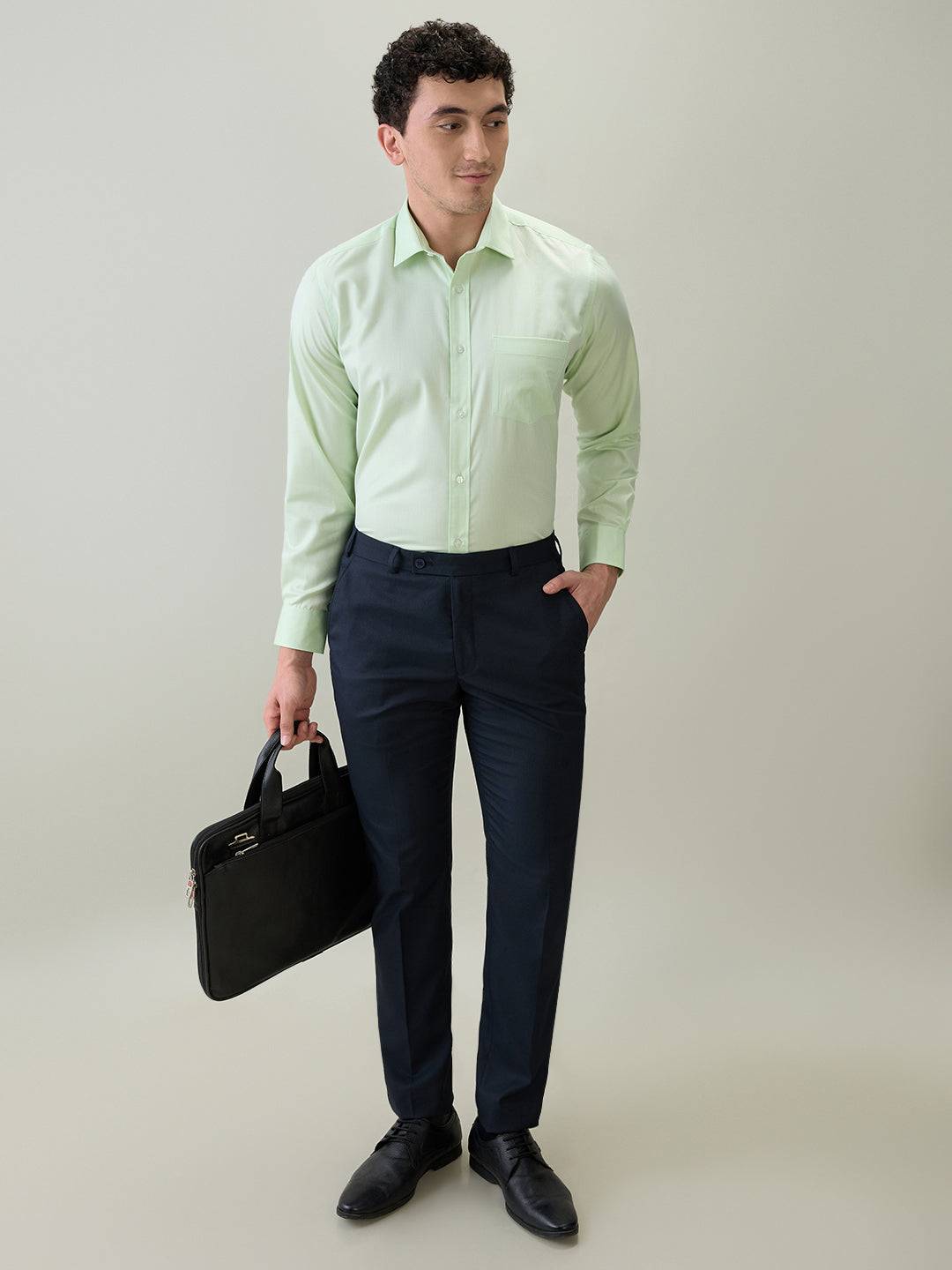 Park Avenue Men Green Structure Regular Fit Cotton Blend Formal Shirt