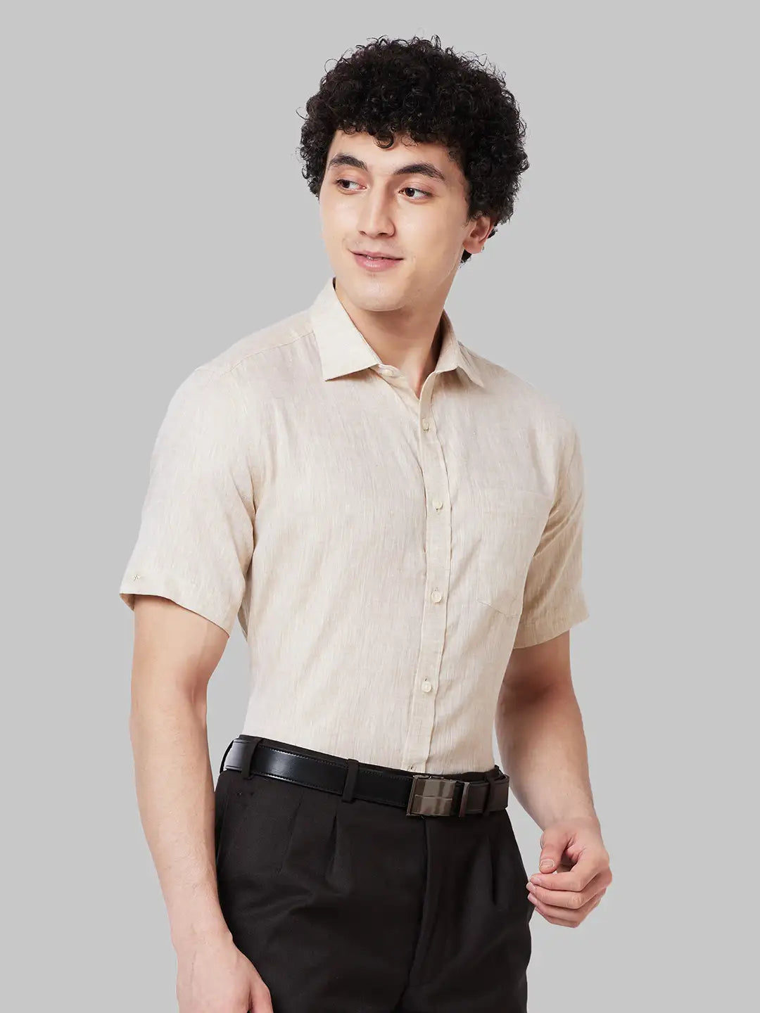 Men Fawn Regular Fit Solid Linen Half Sleeve Cut Away Collar Shirts