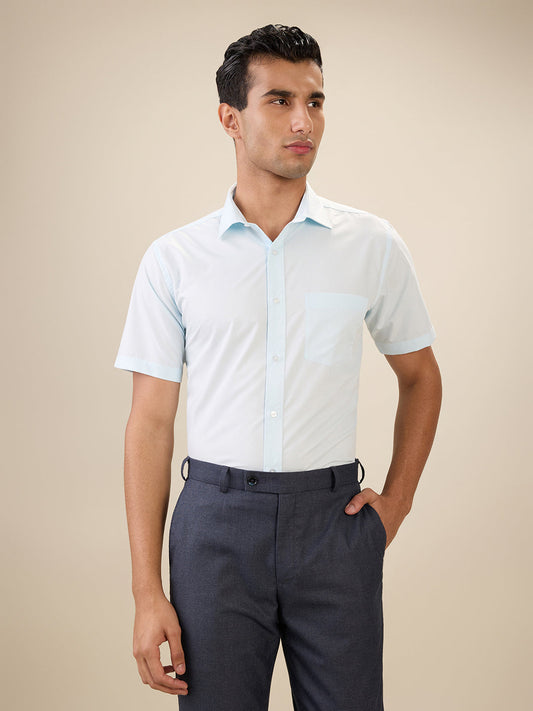 Park Avenue Men Blue Structure Regular Fit Polyester Blend Half Sleeve Cut Away Collar Formal Shirt