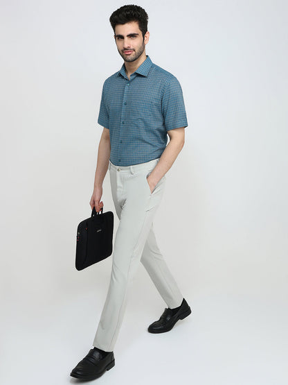 Park Avenue Men Blue Checks Regular Fit Cotton Blend Half Sleeve Formal Shirt