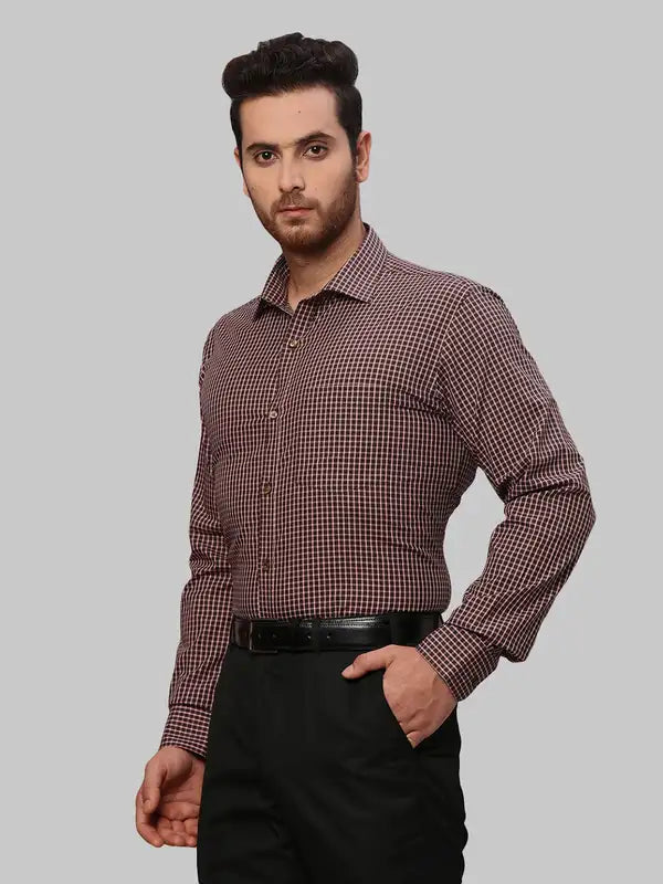 Men Brown Slim Fit Checks Cotton Shirts