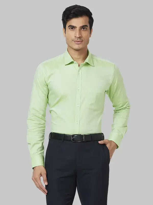 Men Green Slim Fit Structure Cotton Shirts
