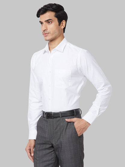 Park Avenue Men White Herringbone Slim Fit Cotton Blend Shirt