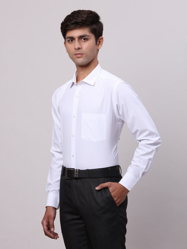 Park Avenue White Solid Slim Fit Full Sleeve Cotton Blend Shirt