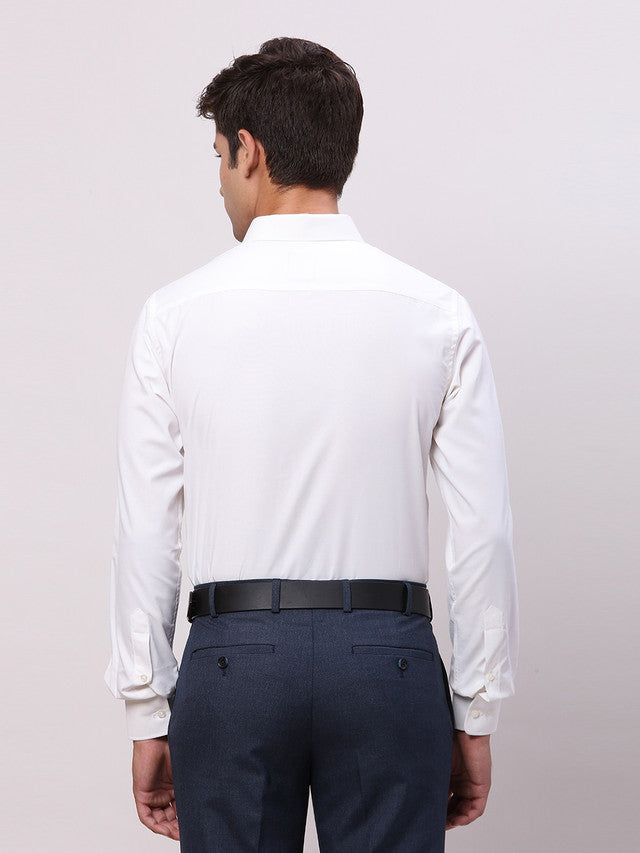 Park Avenue White Solid Slim Fit Full Sleeve Cotton Blend Shirt