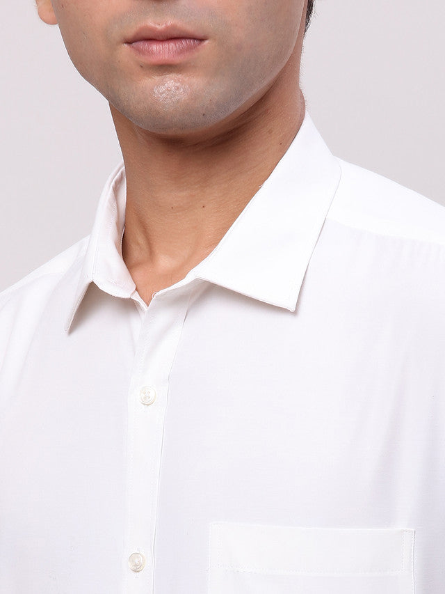 Park Avenue White Solid Slim Fit Full Sleeve Cotton Blend Shirt