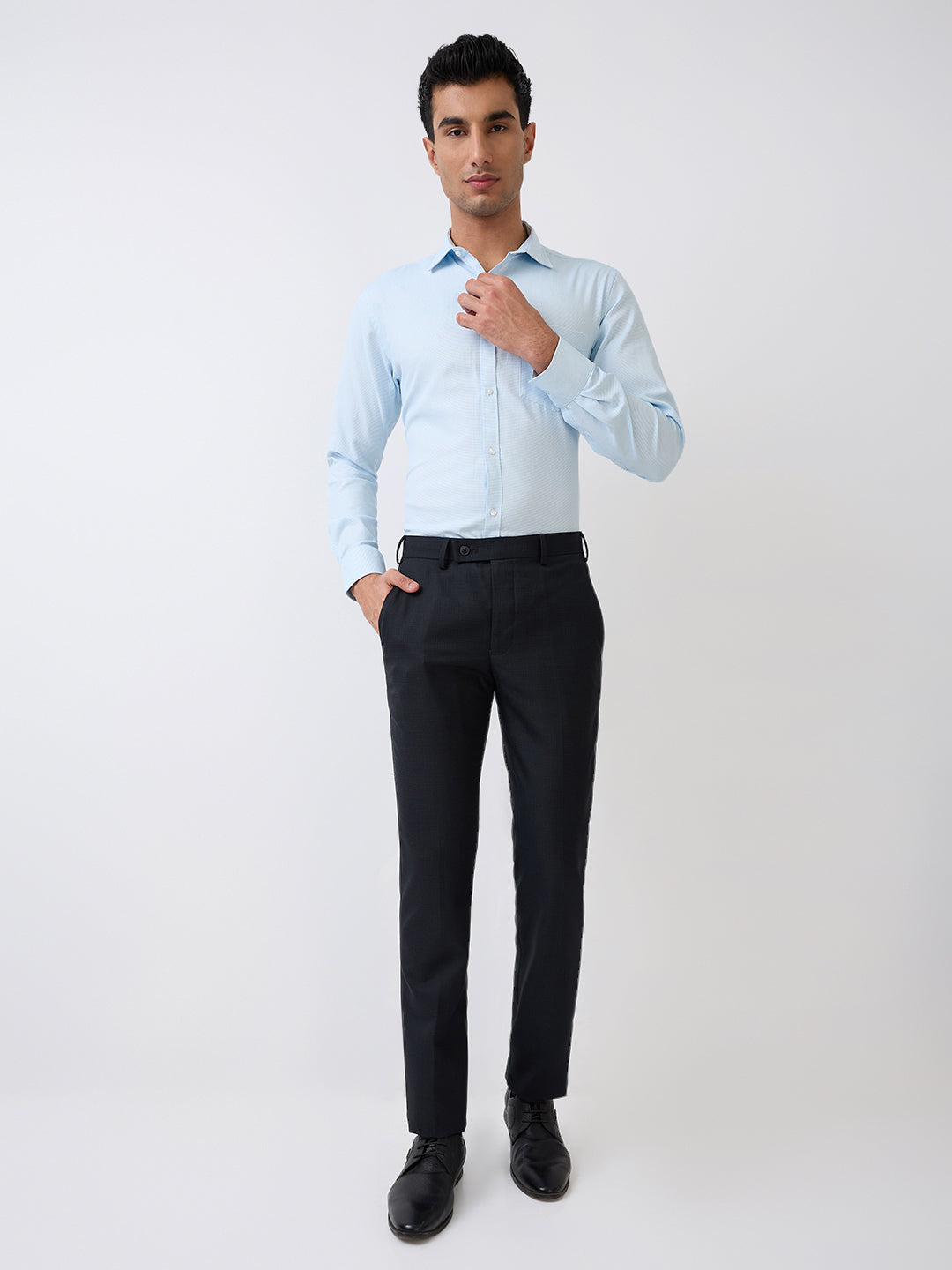 Park Avenue Men Blue Structure Slim Fit Polyester Blend Formal Shirt