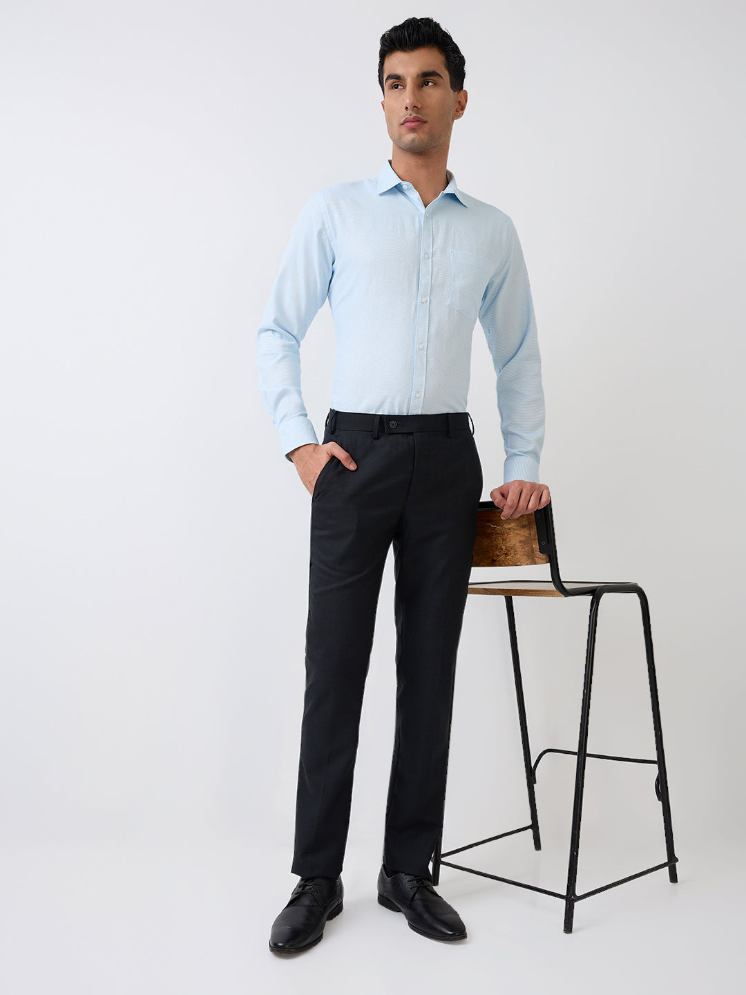 Park Avenue Men Blue Structure Slim Fit Polyester Blend Formal Shirt