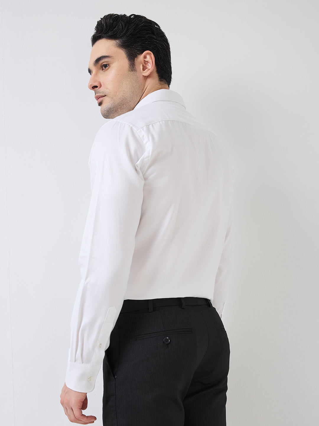 Park Avenue Men White Structure Slim Fit Polyester Blend Formal Shirt