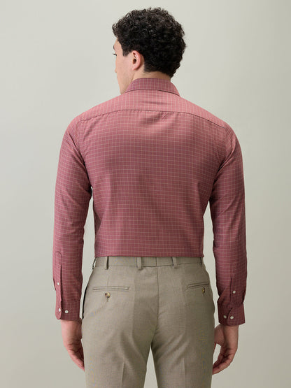 Park Avenue Men Maroon Structure Slim Fit Cotton Blend Formal Shirt