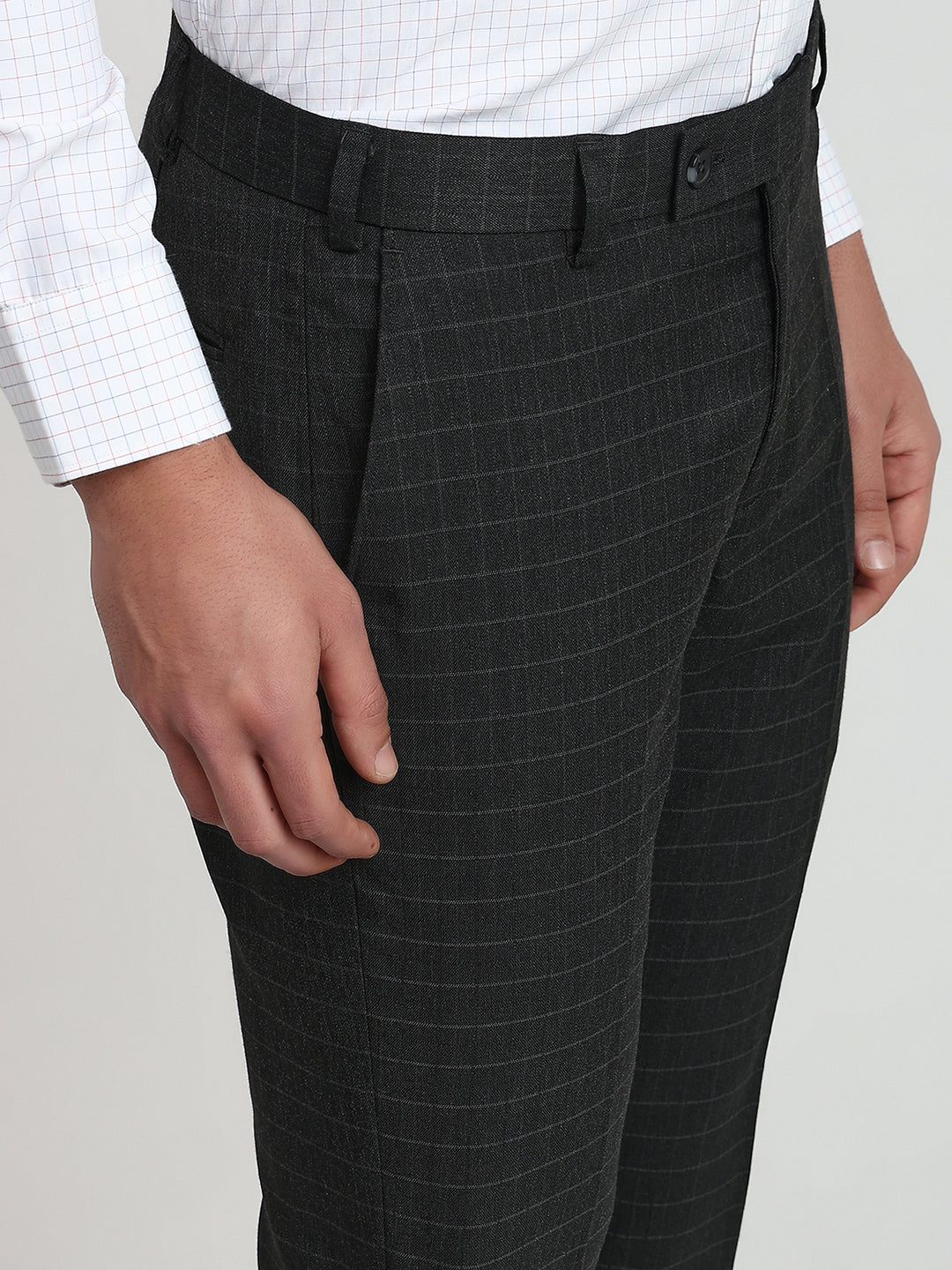 Park Avenue Men Grey Checks Slim Fit Polyester Blend Trouser