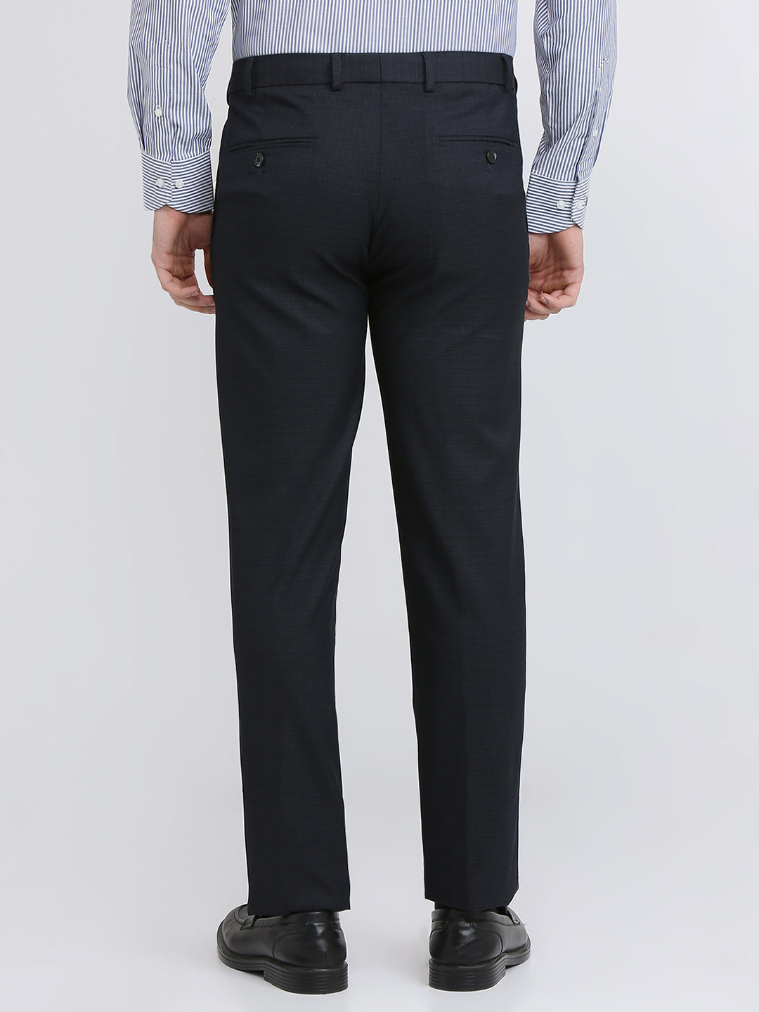 Park Avenue Men Grey Checks Slim Fit Polyester Blend Trouser