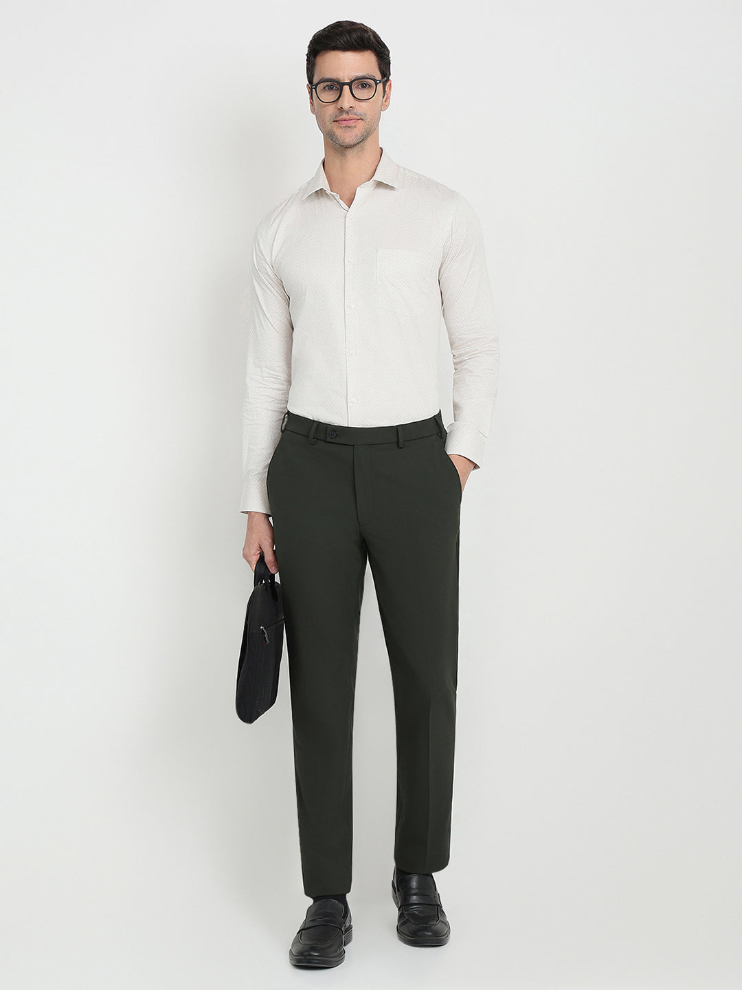 Park Avenue Men Green Solid Slim Fit Polyester Blend Trouser