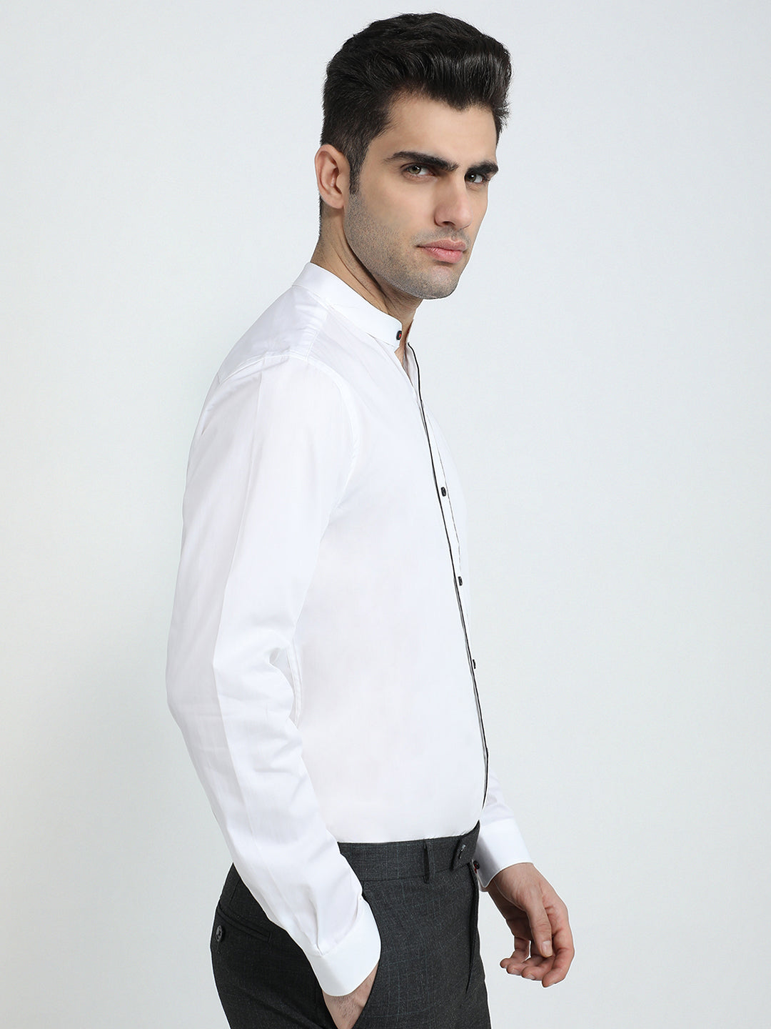 Raymond Men White Solid Slim Fit Cotton Full Sleeve Formal Shirt