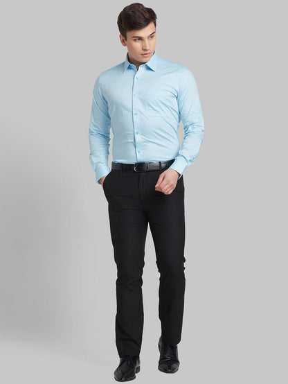 Raymond Blue Solid Contemporary Fit Full Sleeve Cotton Blend Shirt