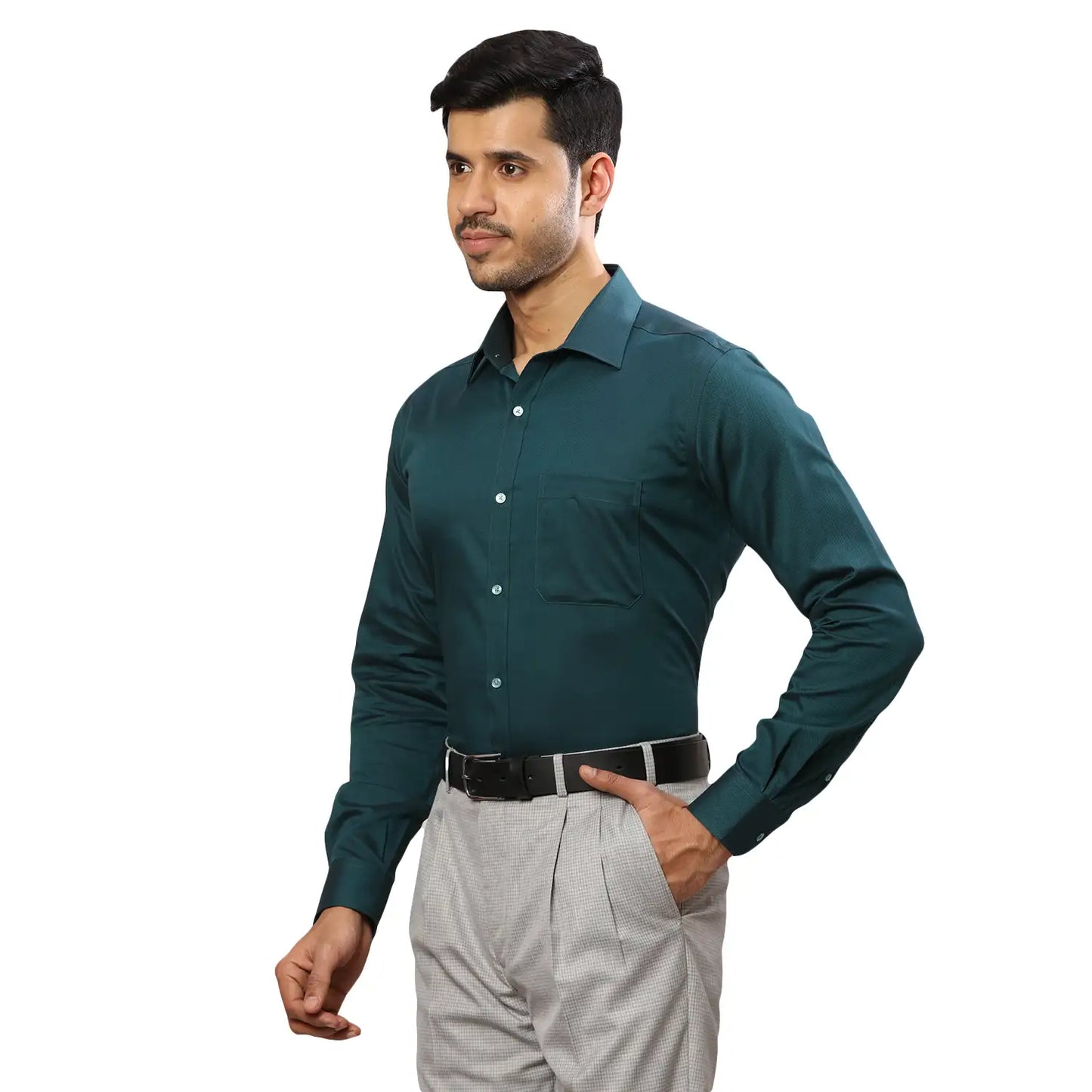 Men Green Contemporary Fit Solid  Cotton Full Sleeve Cutaway Collar Shirts