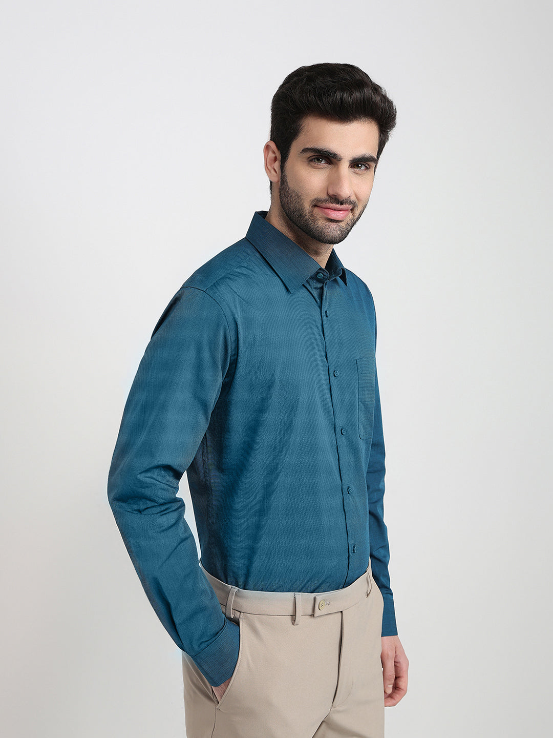 Raymond Men Blue Fil-A-Fil Slim Fit Cotton Full Sleeve Formal Shirt