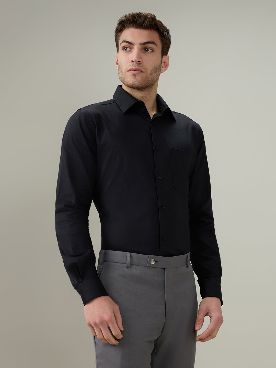 Raymond Men Black Solid Chambray Slim Fit Cotton Full Sleeve Formal Shirt