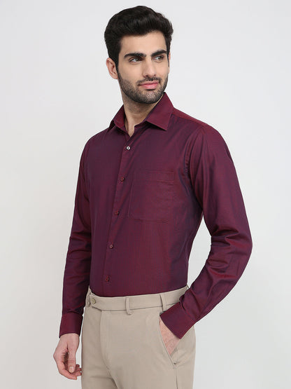 Raymond Men Maroon Solid Chambray Slim Fit Cotton Full Sleeve Formal Shirt