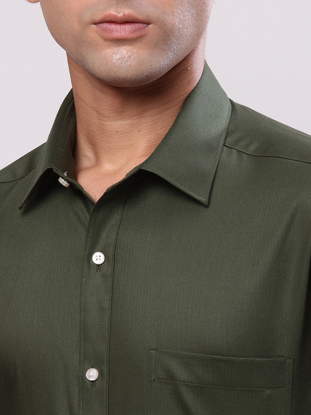 Raymond Green Solid Slim Fit Cotton Formal Shirt