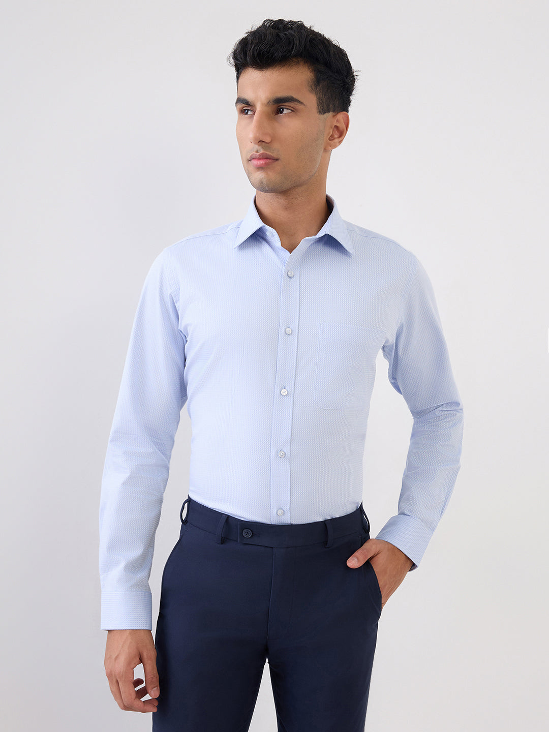 Raymond Men Blue Structure Slim Fit Cotton Full Sleeve Formal Shirt