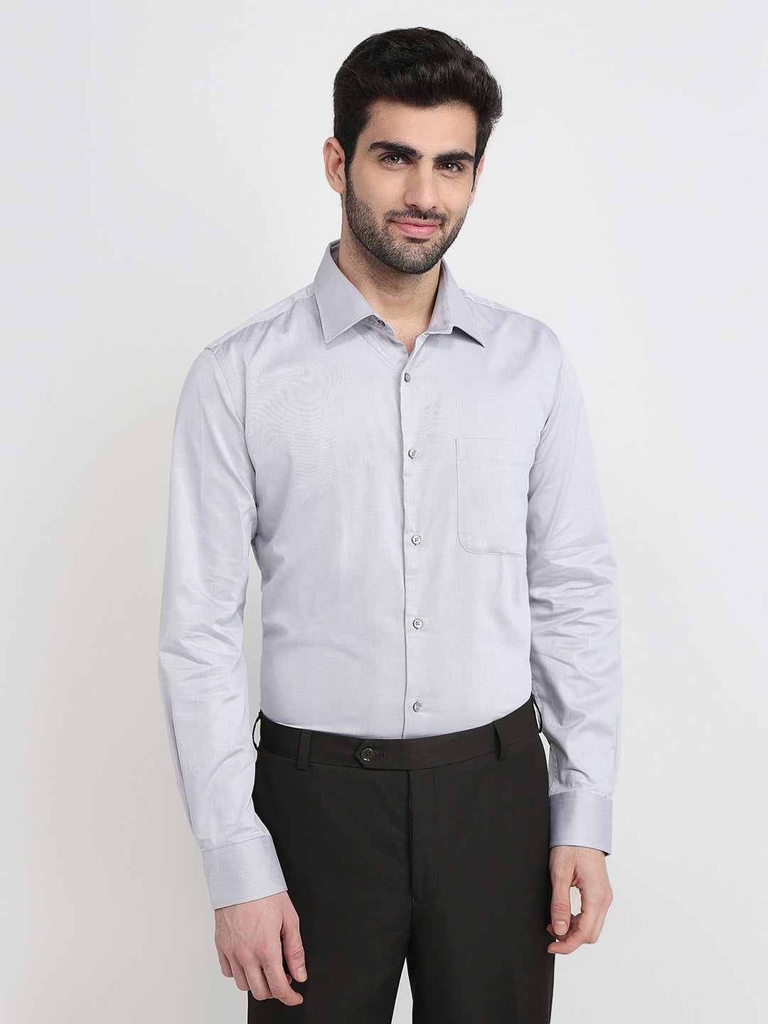 Raymond Men Grey Solid Chambray Regular Fit Cotton Full Sleeve Cut Away Collar Formal Shirt