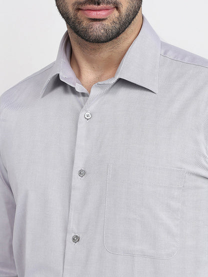 Raymond Men Grey Solid Chambray Regular Fit Cotton Full Sleeve Cut Away Collar Formal Shirt