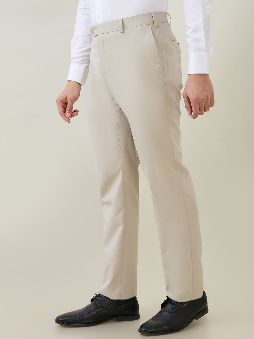 Raymond Men Brown Solid Contemporary Fit Polyester Blend Trouser