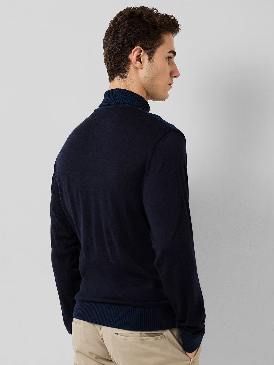 Raymond Men Blue Argyle Contemporary Fit Wool Blend Sweaters